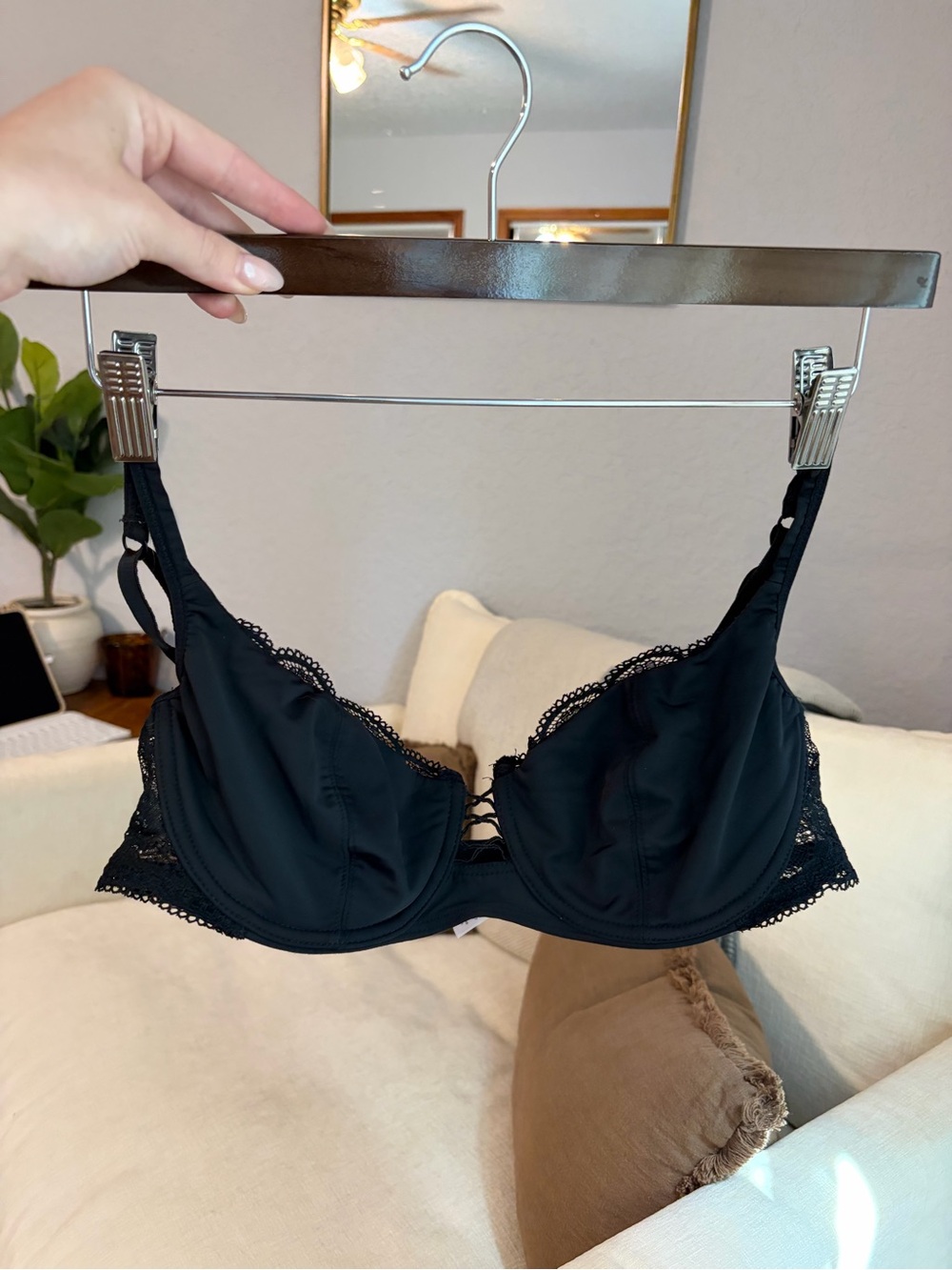 Victorias Secret Black Lace-Trim Underwire Bra - Women Intimates